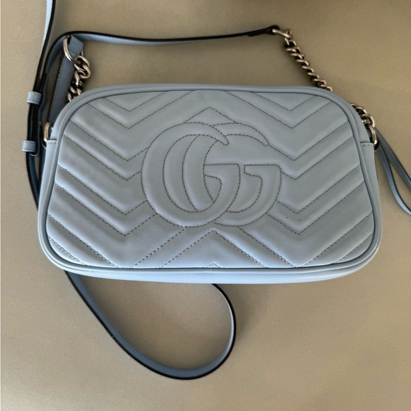 Authentic gently used Gucci GG Marmont Matelasse small crossbody bag baby blue - Picture 2 of 10
